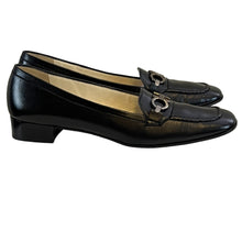 Load image into Gallery viewer, Salvatore Ferragamo Black Leather Gancini Logo Loafers Size 7 Narrow 4A