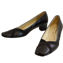 Load image into Gallery viewer, Salvatore Ferragamo Lais Brown Leather Low Heel Pump Size 7 4A Narrow
