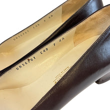 Load image into Gallery viewer, Salvatore Ferragamo Lais Brown Leather Low Heel Pump Size 7 4A Narrow
