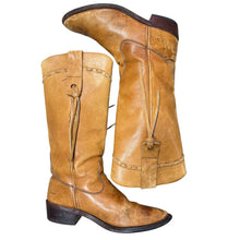 Load image into Gallery viewer, Vintage 70s Distressed Tan Leather Western Boots Size 10