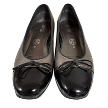 Load image into Gallery viewer, ARA Two Tone Cap Toe Ballet Flats Size 7.5