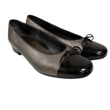 Load image into Gallery viewer, ARA Two Tone Cap Toe Ballet Flats Size 7.5