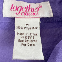 Load image into Gallery viewer, Vintage Lavender Embroidered Button Up Shirt Size M