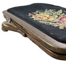 Load image into Gallery viewer, Western Germany Black Embroidered Roses Coin Purse