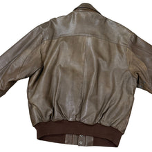 Load image into Gallery viewer, New Zealand Outback VTG 90s Brown Leather Bomber Jacket Medium