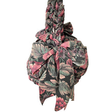 Load image into Gallery viewer, Vintage 70s Hand Woven Rag Easter Basket