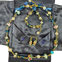 Load image into Gallery viewer, Vintage 1990s Murano Lampwork Glass Demi Parure Necklace Set Made in Italy