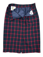 Load image into Gallery viewer, Vintage Plaid Wool Penal Skirt Size 16