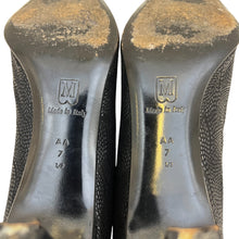 Load image into Gallery viewer, Vintage 80s Bruno Magli Black Cone Heels Size 7.5 AA