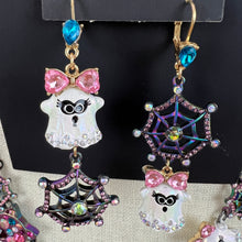 Load image into Gallery viewer, Betsy Johnson Halloween Spider and Ghosts Charm Necklace and Earrings Set