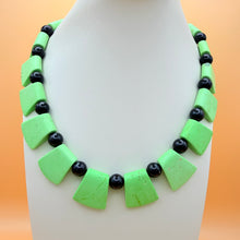Load image into Gallery viewer, Vintage Lime Green Fan Slice Onyx Black Bead Necklace 800 Silver Toggle Clasp