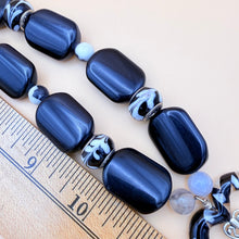 Load image into Gallery viewer, Vintage Y2K Glass Agate Beaded Heart Pendant Necklace