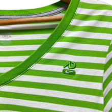 Load image into Gallery viewer, Y2K Nike 100% Cotton V Neck Tee Size Small