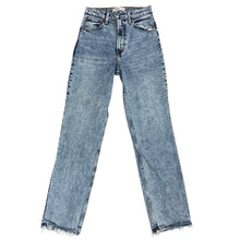 Load image into Gallery viewer, Abercrombie & Fitch 90s Straight Ultra High Riise Jeans Size 26