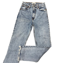 Load image into Gallery viewer, Abercrombie & Fitch 90s Straight Ultra High Rise Jeans Size 26