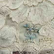 Load image into Gallery viewer, VTG 50s Lace Trim Ivory Slip Dress Blue Floral Embroidery Size Medium