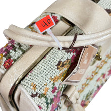 Load image into Gallery viewer, 60s Needlepoint Tapestry Carpet Bag