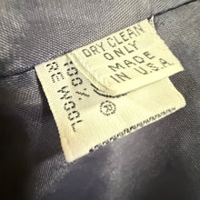 Load image into Gallery viewer, Vintage USA Navy Wool Blazer with Velvet Lapels Size Medium