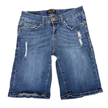 Load image into Gallery viewer, Y2K Low-rise Seven7 Jean Shorts Size 2