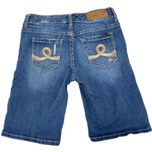 Load image into Gallery viewer, Y2K Low-rise Seven7 Jean Shorts Size 2