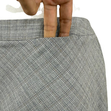 Load image into Gallery viewer, VTG The Limited Plaid Mini Skirt Size 8