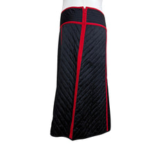 Load image into Gallery viewer, VTG Black & Red Silk A Line Skirt Size 6
