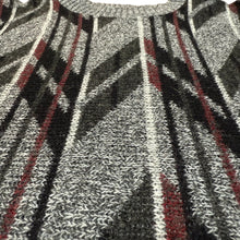 Load image into Gallery viewer, 80s Wool Blend Pullover Chevron Knit Sweater Size Medium