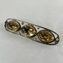 Load image into Gallery viewer, C Clasp brooch