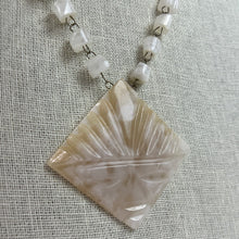 Load image into Gallery viewer, Vintage Lace Agate Necklace 25.5"