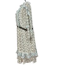 Load image into Gallery viewer, Truly You Ruffle Hem Skater Dress In Ditsy Floral Size 28