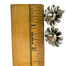 Load image into Gallery viewer, Vintage Silver Floral Screw Back Earrings