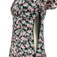 Load image into Gallery viewer, Mable Floral V-neck Puff Sleeve Ruffle Dress Size Small