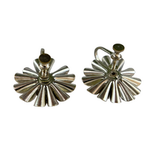Load image into Gallery viewer, Vintage Silver Floral Screw Back Earrings