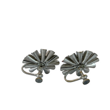 Load image into Gallery viewer, Vintage Silver Floral Screw Back Earrings