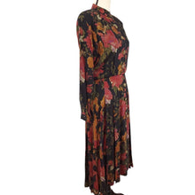 Load image into Gallery viewer, Long Sleeve Vintage Rayon Boho Floral Dress Size 6
