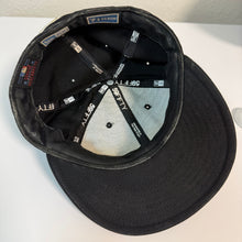 Load image into Gallery viewer, New Era New York Yankees 59FIFTY Fitted Hat Size 7 1/8 Black Wool MLB Cap
