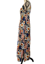 Load image into Gallery viewer, Vintage Hibiscus Hawaiian Print Dress 100% Cotton Size Small
