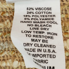 Load image into Gallery viewer, VTG Tan Cropped Cardigan Size Medium
