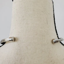 Load image into Gallery viewer, Vintage 70s Mod Choker Silver Tone Banded Wire 13.5&quot;
