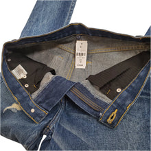 Load image into Gallery viewer, NWT CARMAR High Rise Straight Jeans Size 27
