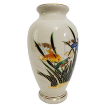 Load image into Gallery viewer, Kawasemi Kingfisher Bird Vase Made in Japan 9&quot;
