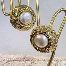 Load image into Gallery viewer, Vintage De La Terre A La Lune Large Pearl Clip On Earrings w Hammered Gold Tone
