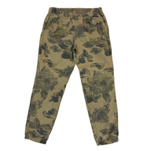 Load image into Gallery viewer, J Crew 100% Cotton Camo Floral Pant Size 4/28
