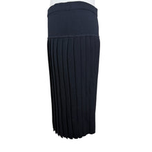 Load image into Gallery viewer, 2000s Black Knit Pleat Midi Skirt Size Large
