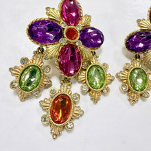 Load image into Gallery viewer, 80s 90s Gerard Yosca NY Large Bold Gold Statement Clip On Earrings
