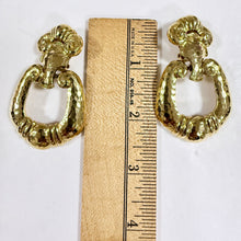 Load image into Gallery viewer, 80s BARRERA for AVON Gold Tone Hammered Door Knocker Clip-On Earrings
