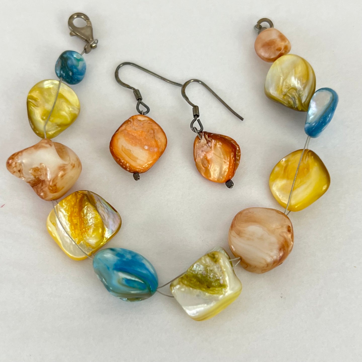 Vintage Beaded Mother of Pearl Bracelet and Earrings Set