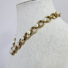 Load image into Gallery viewer, Vintage Gold-Tone Link &amp; Faux Pearl Collar 16"
