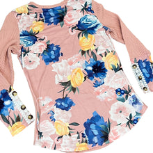 Load image into Gallery viewer, Pink Floral Lace Patchwork Knitted Long Sleeve Top Size Medium
