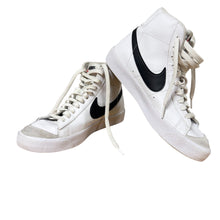 Load image into Gallery viewer, Nike Blazer Mid ’77 White Leather High Top Sneakers Men’s 6.5Y / Women’s 8

